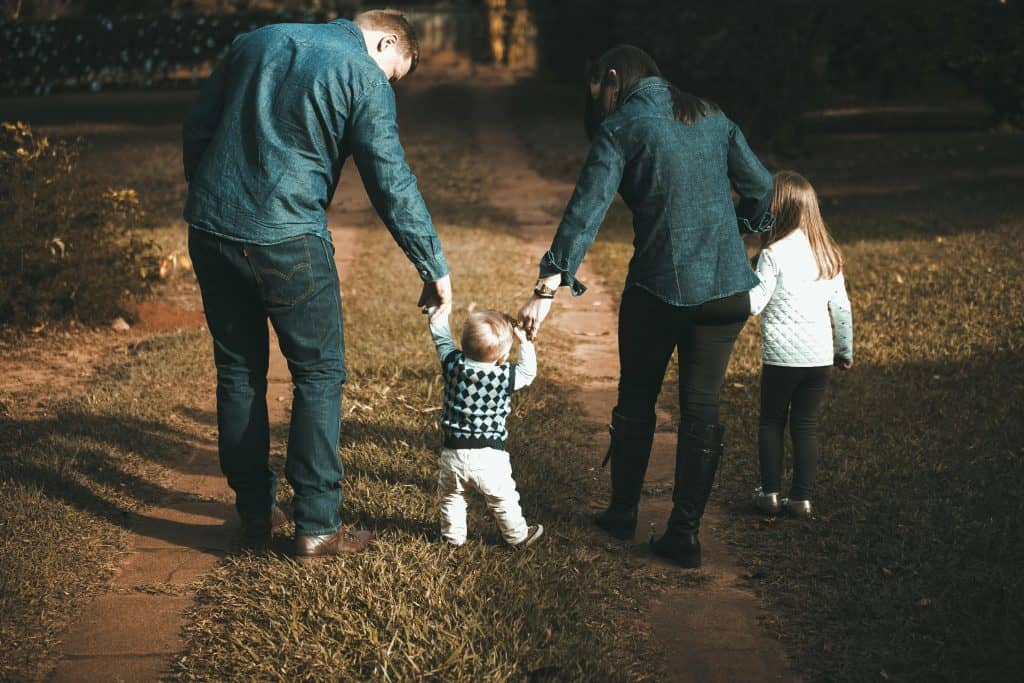 Thiếu kỹ năng làm cha mẹ mang đến rất nhiều vấn đề mệt mỏi
